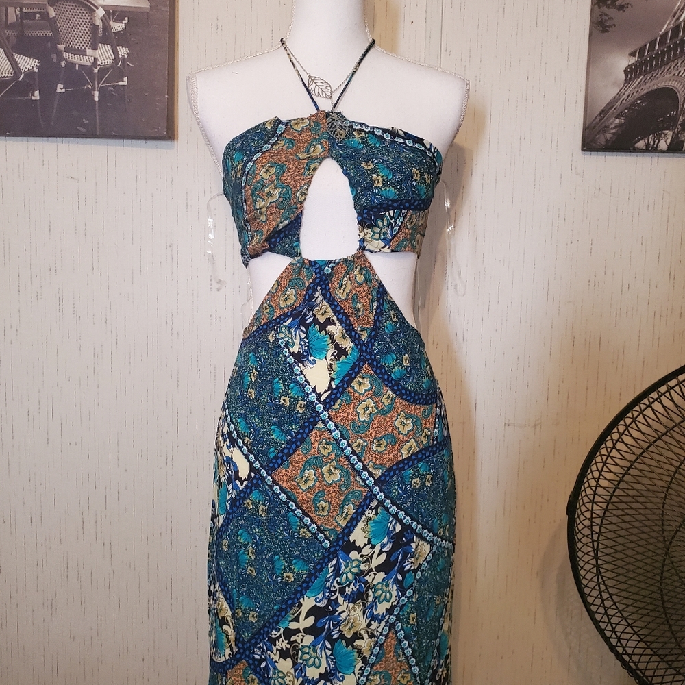 Teal Key Hole Maxi Dress - Picture 1 of 5